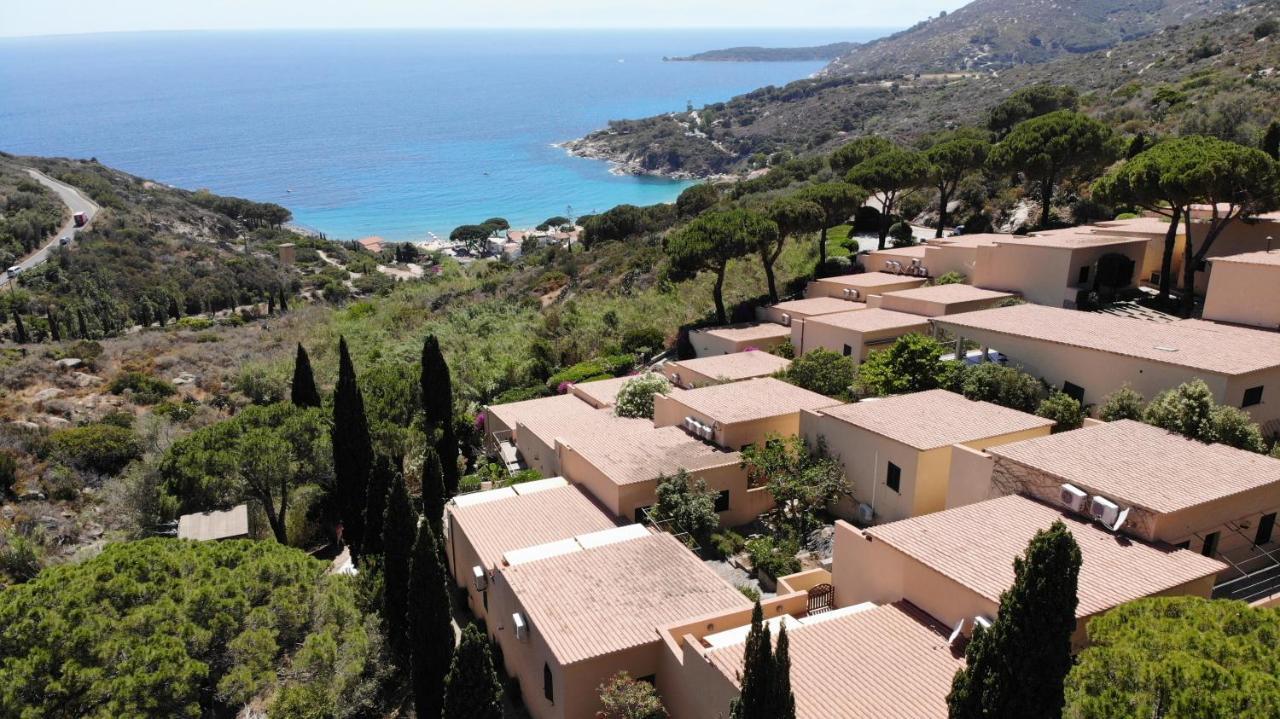 Spiaggia di CavoliRoute 25 - Cavoli - Vista Mare, Con Clima, Terrazza E Posto Autoアパートメント エクステリア 写真